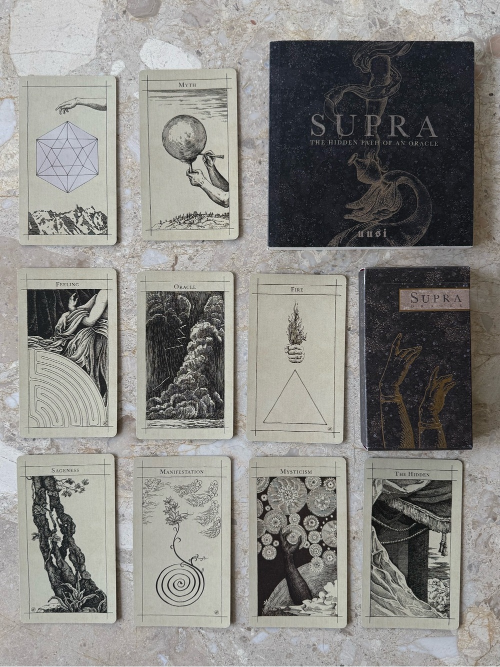 Uusi Supra Oracle Deck + Guidebook